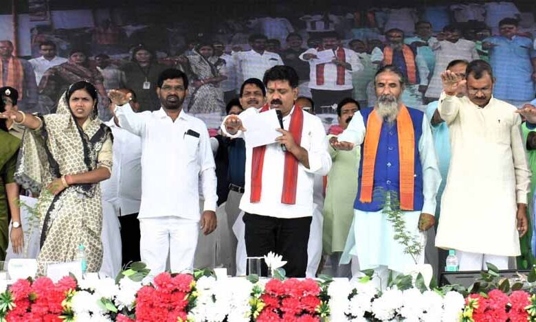 पौधरोपण करना पुनीत और प्रेरणादायी कार्य: उप मुख्यमंत्री विजय शर्मा