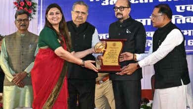 भावना बोहरा और लखेश्वर बघेल को मिला उत्कृष्ट विधायक सम्मान