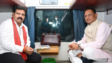 CG NEWS: मुख्यमंत्री विष्णु देव साय ट्रेन से सरगुजा के लिए हुए रवाना….