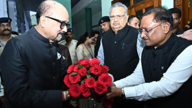 विधानसभा परिसर में मुख्यमंत्री विष्णुदेव साय ने राज्यपाल रमेन डेका का किया आत्मीय स्वागत…