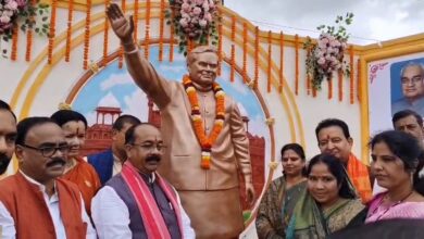 उपमुख्यमंत्री अरुण साव ने किया अटल जी की आदमकद प्रतिमा का अनावरण, व्यक्तित्व को बताया युगद्रष्टा…