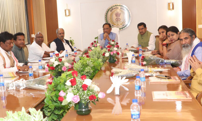 छत्तीसगढ़ सदन में मुख्यमंत्री विष्णुदेव साय की सांसदों संग सौजन्य भेंट — रात्रि भोज में हुई सार्थक चर्चा…. छत्तीसगढ़ सदन में मुख्यमंत्री विष्णुदेव साय की सांसदों संग सौजन्य भेंट — रात्रि भोज में हुई सार्थक चर्चा….