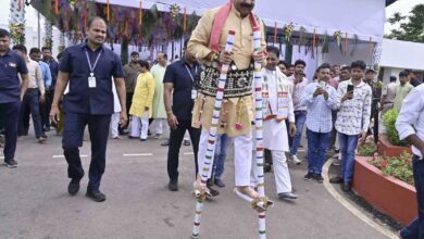 बचपन की यादों संग उप मुख्यमंत्री साव ने मनाया हरेली, छत्तीसगढ़ी स्वाद से किया मेहमानों का स्वागत….