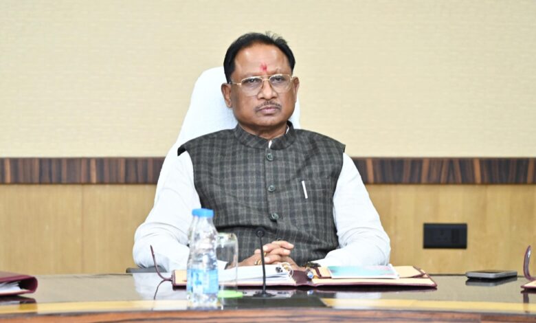 नक्सलियों का आत्मसमर्पण: मुख्यमंत्री विष्णुदेव साय ने कहा – ‘बंदूक की गोली नहीं, अब विकास की बोली गूंज रही है’… नक्सलियों का आत्मसमर्पण: मुख्यमंत्री विष्णुदेव साय ने कहा – ‘बंदूक की गोली नहीं, अब विकास की बोली गूंज रही है’…