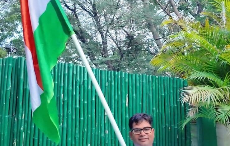 हर घर तिरंगा अभियान में शामिल हुए वित्त मंत्री श्री ओ.पी. चौधरी,रायपुर आवास पर तिरंगा फहराकर आजादी के अमृत महोत्सव में दी सहभागिता… हर घर तिरंगा अभियान में शामिल हुए वित्त मंत्री श्री ओ.पी. चौधरी,रायपुर आवास पर तिरंगा फहराकर आजादी के अमृत महोत्सव में दी सहभागिता…