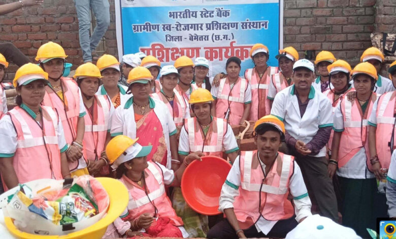 ग्रामीण युवाओं को आत्मनिर्भर बनाने राजमिस्त्री प्रशिक्षण कार्यक्रम शुरू, स्वरोजगार की मिलेगी दिशा…. ग्रामीण युवाओं को आत्मनिर्भर बनाने राजमिस्त्री प्रशिक्षण कार्यक्रम शुरू, स्वरोजगार की मिलेगी दिशा….