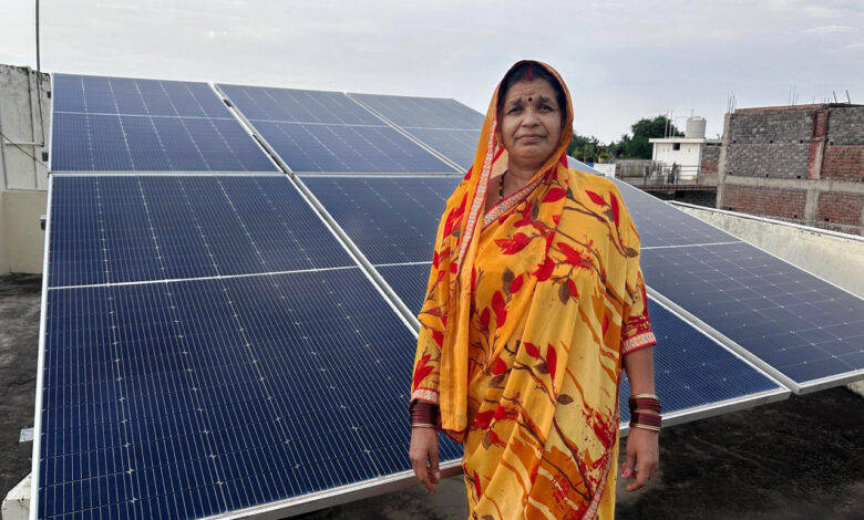 ‘प्रधानमंत्री सूर्यघर-मुफ़्त बिजली योजना’ बनी ऊर्जा आत्मनिर्भरता की मिसाल, सौर ऊर्जा से हेमलता का घर जगमगाया – बिजली बिल से मिली आज़ादी….