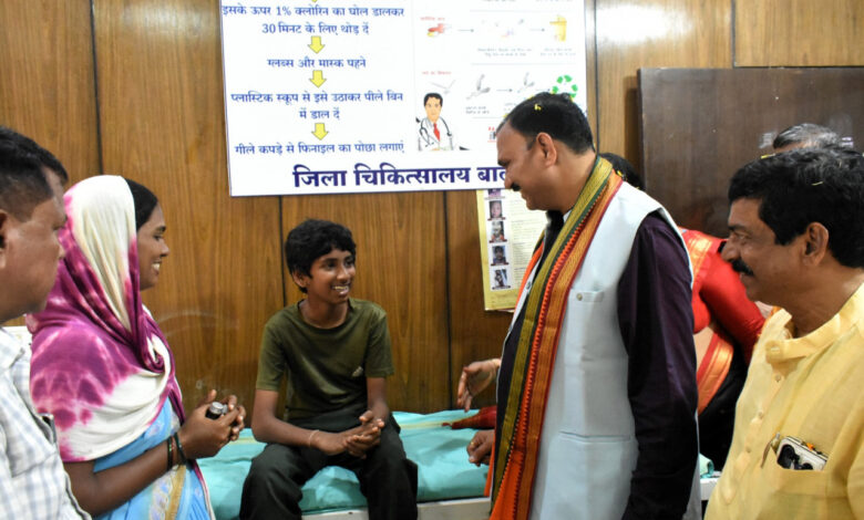 स्वास्थ्य मंत्री श्याम बिहारी जायसवाल ने जिला चिकित्सालय बालोद का निरीक्षण कर व्यवस्थाओं का लिया जायजा…. स्वास्थ्य मंत्री श्याम बिहारी जायसवाल ने जिला चिकित्सालय बालोद का निरीक्षण कर व्यवस्थाओं का लिया जायजा….