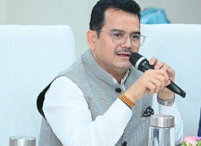 मुख्यमंत्री के सचिव पी दयानंद के करकमलों से एसईसीएल में तीन माह के निवारक सतर्कता अभियान का शुभारंभ…