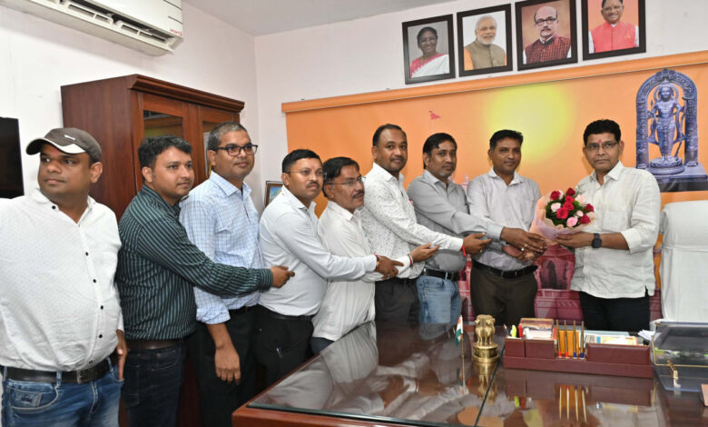 राजस्व प्रकरण निर्धारित समय सीमा में निराकरण करना राजस्व अधिकारी सुनिश्चित करें: राजस्व मंत्री टंक राम वर्मा….