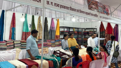 बीटीआई ग्राउण्ड शंकर नगर में लगी ग्रामोद्योग प्रदर्शनी को मिल रहा शानदार प्रतिसाद….