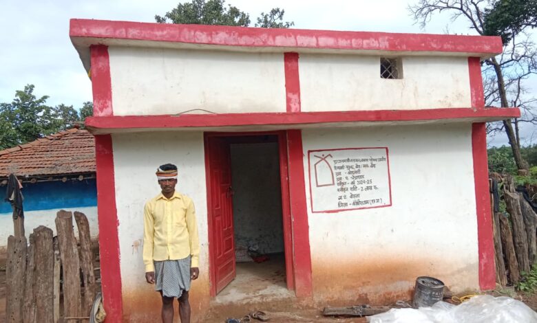 प्रधानमंत्री आवास योजना से सुध्धू बैगा का सपना हुआ साकार, अब कच्चे से पक्के घर में सजेगी खुशियों की दुनिया….