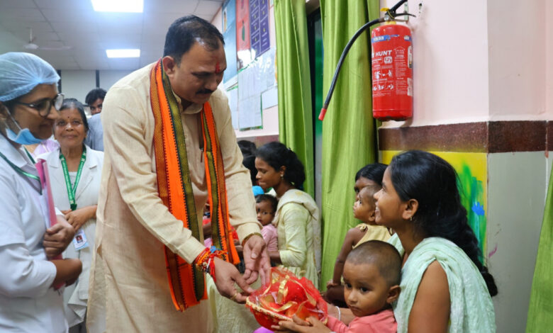 स्वास्थ्य मंत्री श्याम बिहारी जायसवाल ने बीजापुर में औचक निरीक्षणों से जांची विभागीय काम की हकीकत…. स्वास्थ्य मंत्री श्याम बिहारी जायसवाल ने बीजापुर में औचक निरीक्षणों से जांची विभागीय काम की हकीकत….