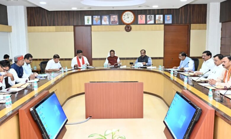 मुख्यमंत्री विष्णु देव साय की अध्यक्षता में मंत्रालय, महानदी भवन में कैबिनेट की बैठक शुरू…